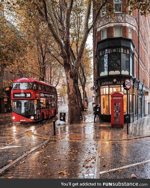 London is always beautiful in autumn