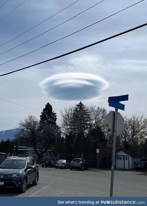 This UFO looking cloud