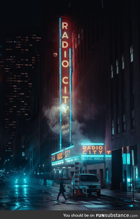 A quiet night at Radio City