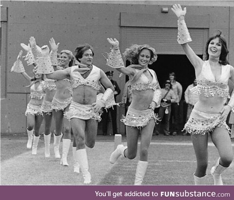 Robin Williams dressed as a cheerleader, 1979