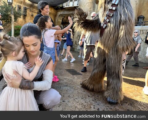 My daughter meeting Rey at Galaxy’s Edge in Disneys Hollywood Studios