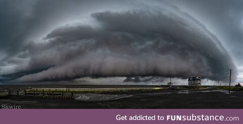 Shelf cloud moving into manahawkin, nj the other day