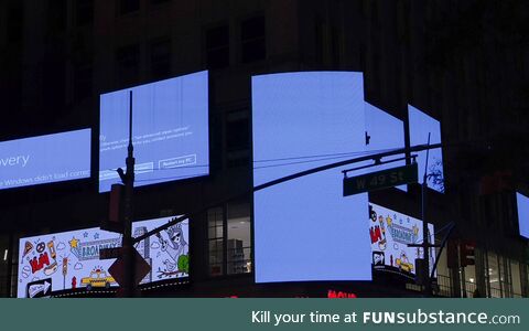Times square crowdstrike bsod