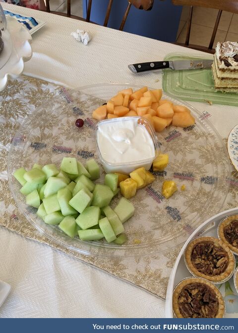 The sad end of every fruit tray in history