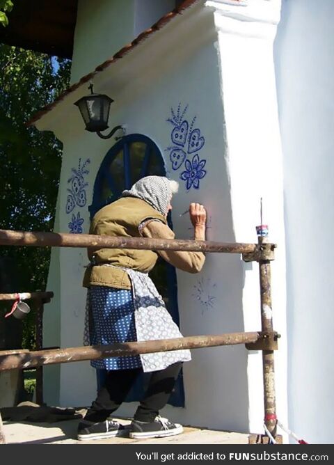 Street artist at work