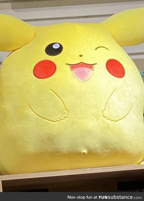 Pikachu checking out that Clefairy like…