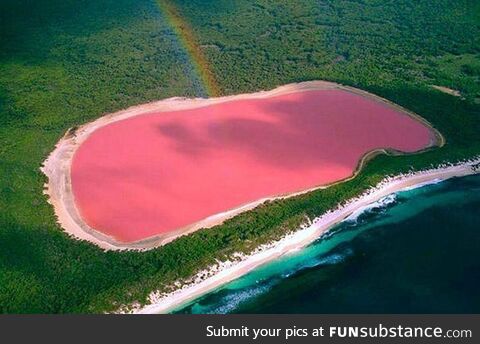 Pink lake (lake hillier), australia