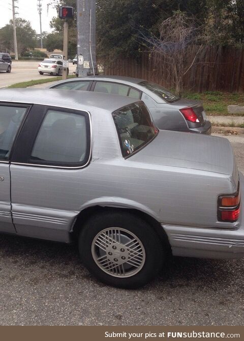 Car "painted" with duct tape! Yeah skills