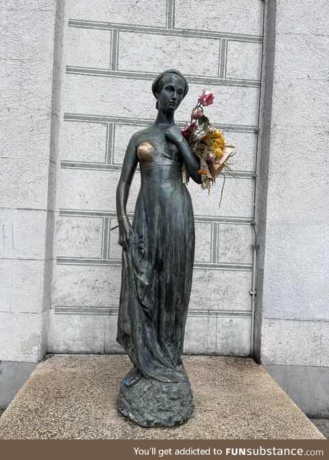 This fantastic statue in Munich